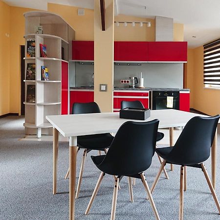 Riga City Center Quiet Apartment With Free Private Parking Eksteriør billede